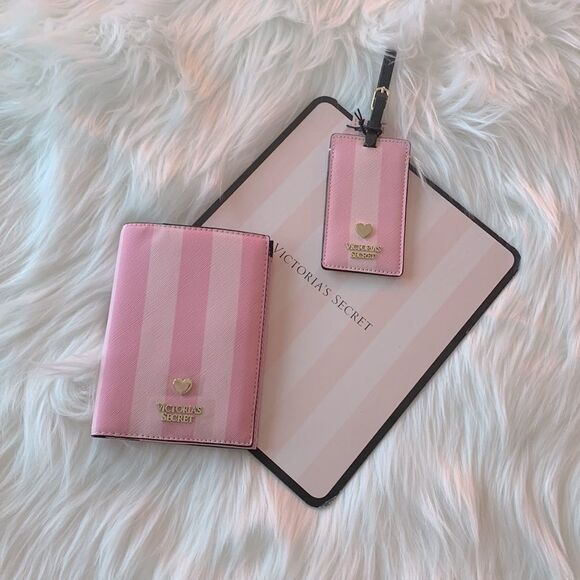 Victoria’s Secret Passport Holder & Luggage Tag - Picture 12 of 12